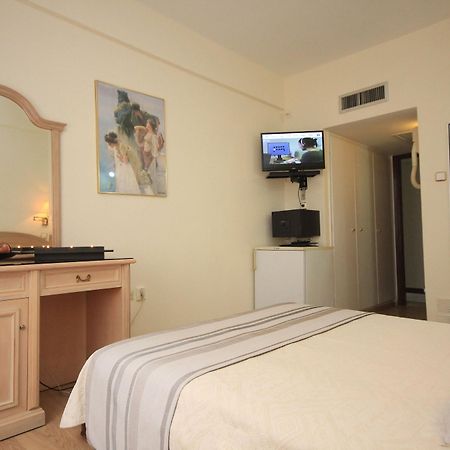 Hellinis Hotel Атина Екстериор снимка