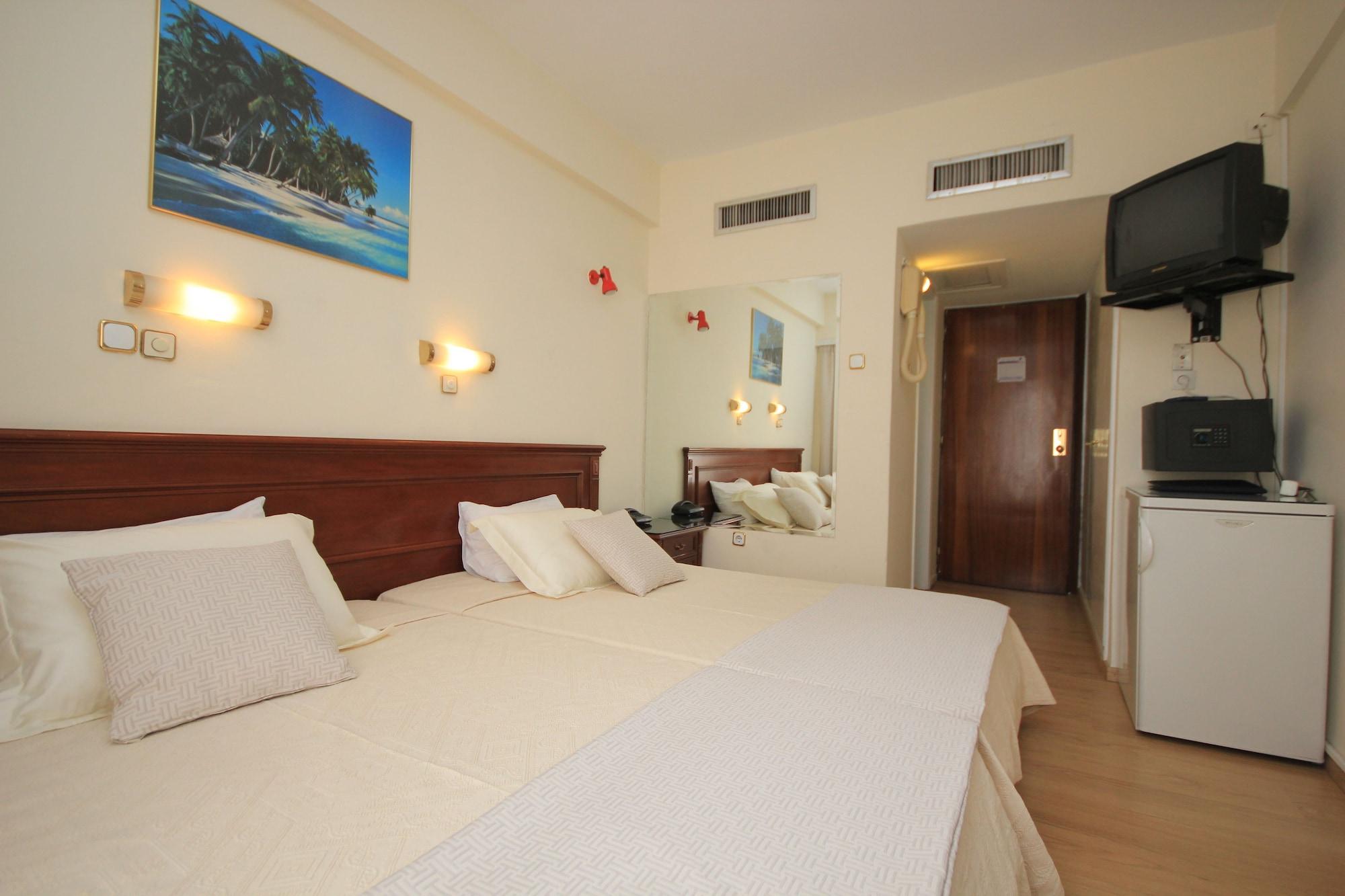 Hellinis Hotel Атина Екстериор снимка